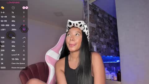 Snapshot of fabianna_laraa chatting on 02-12-25, 10:24 Thianna online show from 02-12-25, 10:24