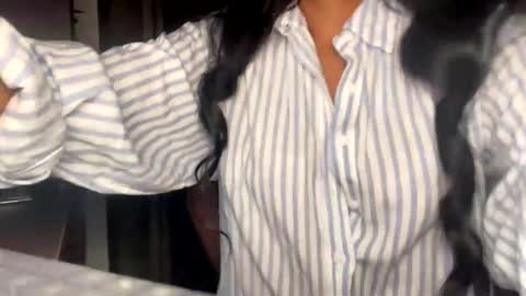 Snapshot of fabianna_laraa chatting on 10-16-25, 08:48 Thianna online show from 10-16-25, 08:48