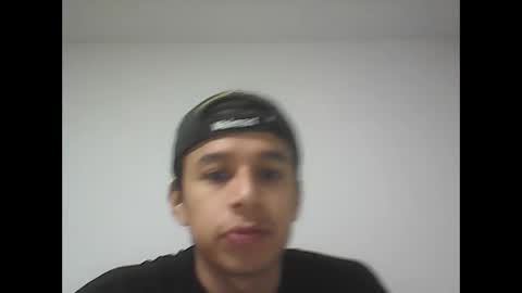 R online show from 10-28-25, 06:32