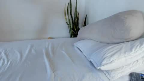 -  A N D E R online show from 10-22-25, 02:17