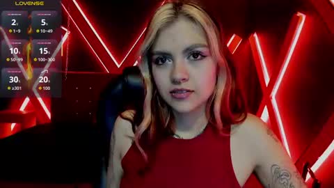 Snapshot of fabzy_fab chatting on 06-19-26, 12:20 fabzy online show from 06-19-26, 12:20