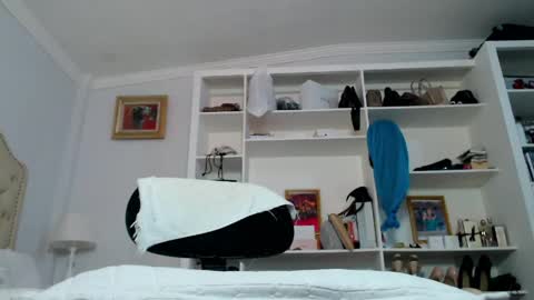 facecum01 online show from 05-02-26, 08:19