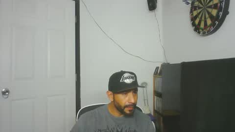 Snapshot of faded805 chatting on 06-08-26, 07:25 Mark online show from 06-08-26, 07:25