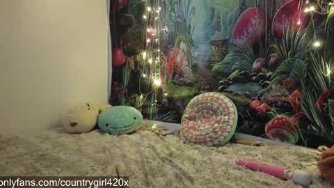 Faerie 3 online show from 11-24-25, 12:32