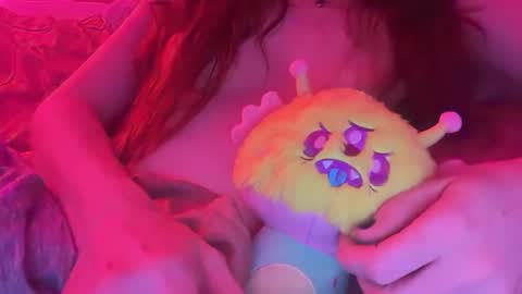 Faewildz online show from 09-17-25, 06:48