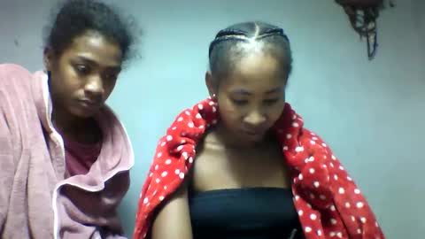 faiqua95 online show from 04-12-26, 10:48