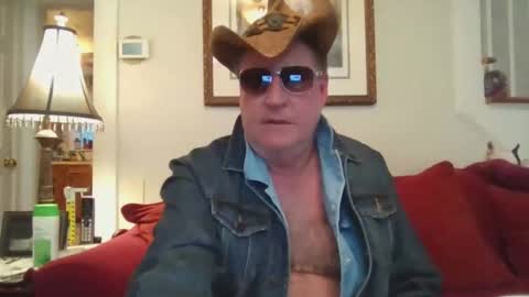 Snapshot of fairmount31 chatting on 01-07-26, 09:39 fairmount31 online show from 01-07-26, 09:39