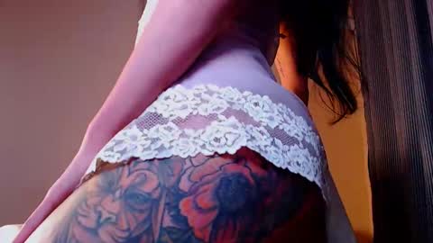 Snapshot of fairy_elli_hot chatting on 09-15-25, 12:43 Elli online show from 09-15-25, 12:43