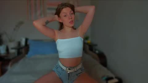 fairy_lele online show from 02-18-25, 08:59