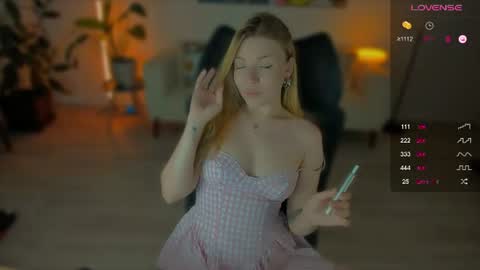 Snapshot of fairy_lele chatting on 08-03-26, 01:48 fairy_lele online show from 08-03-26, 01:48