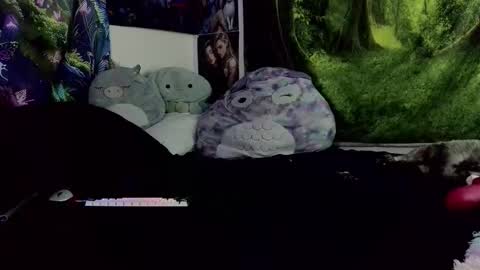 Snapshot of fairy_moan chatting on 12-17-25, 03:45 fairy_moan online show from 12-17-25, 03:45