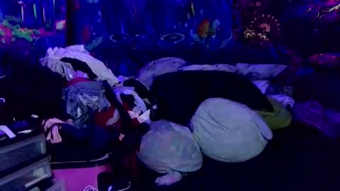 fairy_moan online show from 04-23-26, 06:36