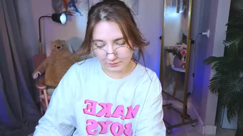 Snapshot of fairy_tara chatting on 11-08-25, 08:40 Tara online show from 11-08-25, 08:40