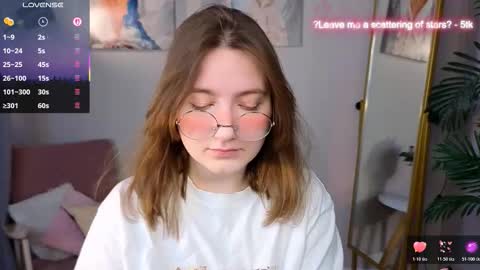 Snapshot of fairy_tara chatting on 11-28-25, 09:17 Tara online show from 11-28-25, 09:17