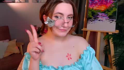 Snapshot of fairy_tara chatting on 01-09-26, 10:00 Tara online show from 01-09-26, 10:00