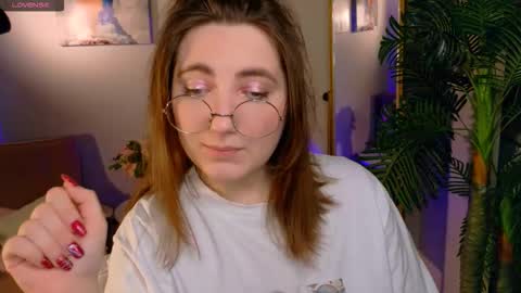 Snapshot of fairy_tara chatting on 01-16-26, 09:41 Tara online show from 01-16-26, 09:41