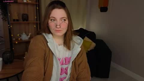 Snapshot of fairy_tara chatting on 02-01-26, 09:35 Tara online show from 02-01-26, 09:35