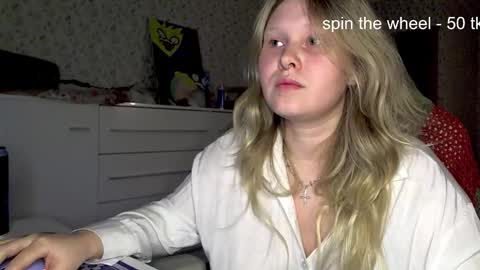 Snapshot of fairydreams_ chatting on 10-25-25, 05:30 Arisha online show from 10-25-25, 05:30