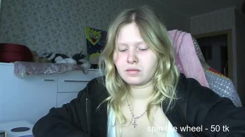 Snapshot of fairydreams_ chatting on 11-20-25, 11:54 Arisha online show from 11-20-25, 11:54
