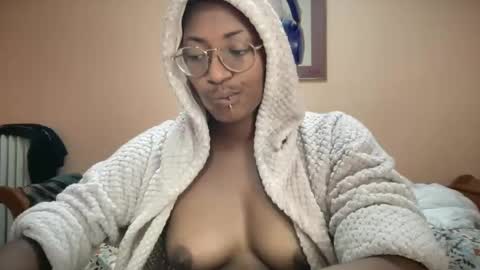 Snapshot of fairygodmommy chatting on 09-23-25, 07:39 fairygodmommy online show from 09-23-25, 07:39