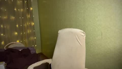 Snapshot of fairyilona chatting on 01-10-25, 07:46 Ilona online show from 01-10-25, 07:46