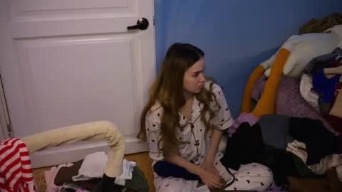 Ilona online show from 03-08-26, 05:22