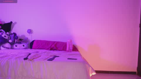 Sara  REMEMBER TO LEAVE A THUMB UP online show from 03-02-26, 03:20