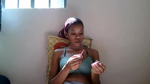Snapshot of faizah_ chatting on 07-24-26, 11:30 faizah_ online show from 07-24-26, 11:30