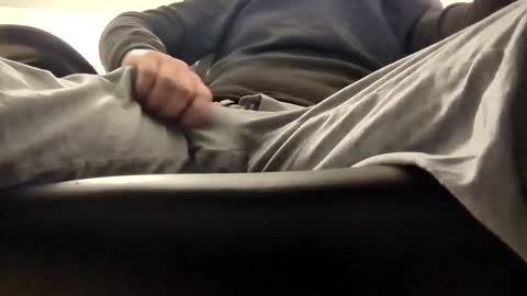 Snapshot of falcn2001 chatting on 01-07-25, 01:17 falcn2001 online show from 01-07-25, 01:17