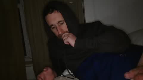 Snapshot of falcn2001 chatting on 02-09-25, 05:19 falcn2001 online show from 02-09-25, 05:19