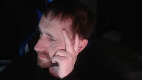 Snapshot of falcn2001 chatting on 01-18-26, 04:05 falcn2001 online show from 01-18-26, 04:05