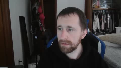 Snapshot of falcn2001 chatting on 02-01-26, 03:21 falcn2001 online show from 02-01-26, 03:21