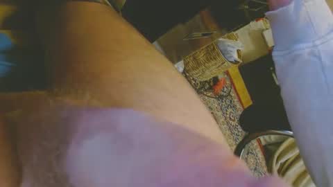 Snapshot of falcon1225 chatting on 01-06-25, 08:18 falcon1225 online show from 01-06-25, 08:18