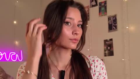 Snapshot of falinecrosthwaite chatting on 09-20-25, 06:42 Kaori online show from 09-20-25, 06:42