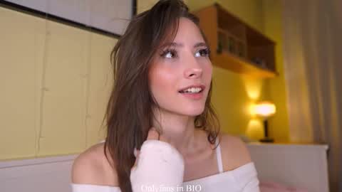 Snapshot of falinecrosthwaite chatting on 01-31-26, 08:07 Kaori online show from 01-31-26, 08:07