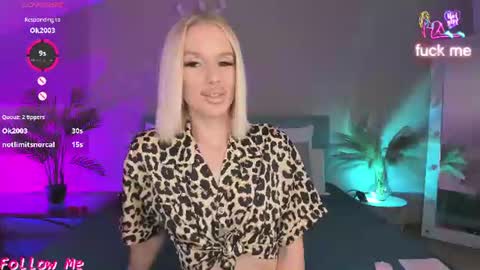 Snapshot of fallen1_angel chatting on 06-19-26, 10:24 Lana online show from 06-19-26, 10:24