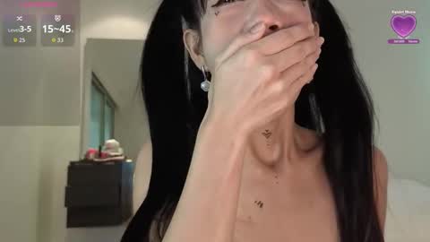 Snapshot of fallen_virtue chatting on 01-12-26, 02:17 Miya online show from 01-12-26, 02:17