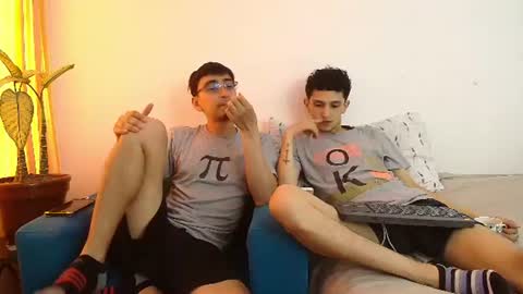 FallGays online show from 07-08-26, 04:11