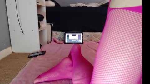 Fallin Skye online show from 02-17-25, 04:15