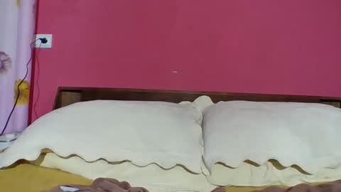 fallinlovecum online show from 11-17-25, 03:51