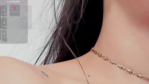 Snapshot of faloonroussel chatting on 01-09-26, 06:10 Faloon online show from 01-09-26, 06:10