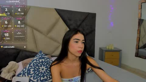 Snapshot of faloonroussel chatting on 02-03-26, 01:04 Faloon online show from 02-03-26, 01:04