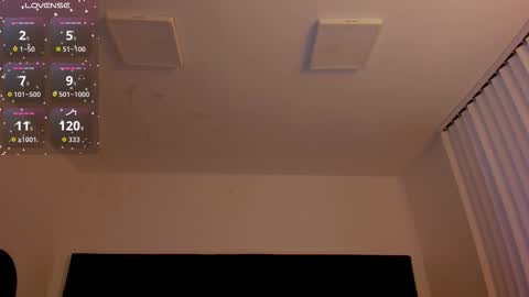 Snapshot of faloonroussel chatting on 03-12-26, 06:03 Faloon online show from 03-12-26, 06:03