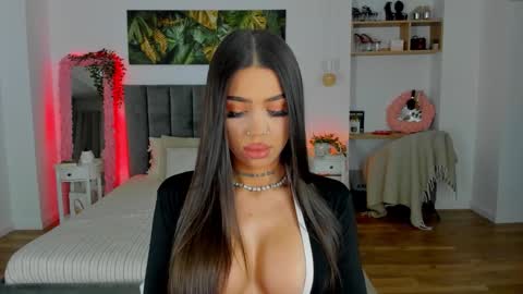 Snapshot of fancy_t33_n chatting on 09-09-25, 02:11 Jennifer online show from 09-09-25, 02:11