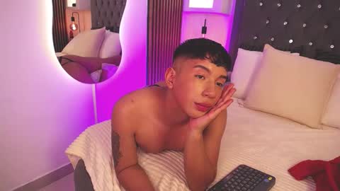 Snapshot of fancy_vixen chatting on 03-05-26, 04:19 FANCY online show from 03-05-26, 04:19