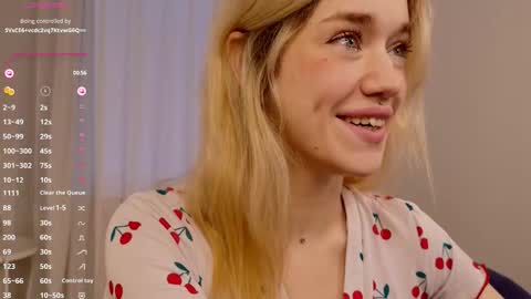 Snapshot of fancyamelia chatting on 10-06-25, 12:46 fancyamelia online show from 10-06-25, 12:46