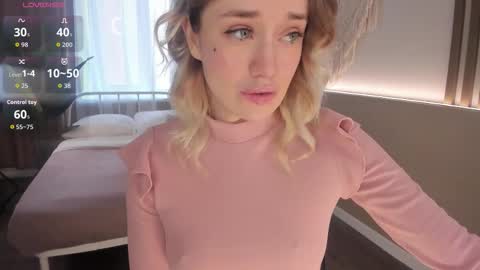 Snapshot of fancyamelia chatting on 03-12-26, 05:57 fancyamelia online show from 03-12-26, 05:57