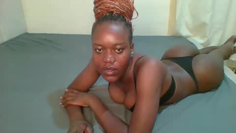Snapshot of fancyfingers_ chatting on 01-11-25, 06:44 fancyfingers1 online show from 01-11-25, 06:44