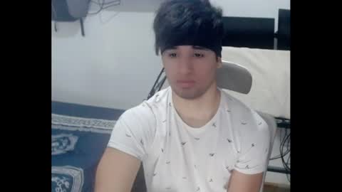 Snapshot of fane7 chatting on 06-25-26, 01:38 fane7 online show from 06-25-26, 01:38