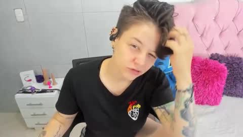 FANNY online show from 12-21-25, 03:13